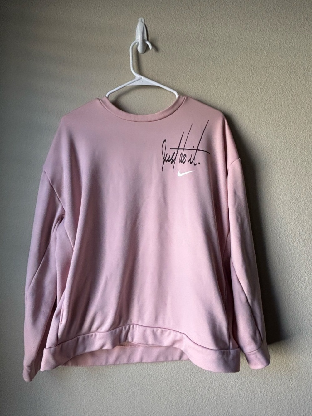 Womens Nike Therma Crewneck Light Pink Size Large
